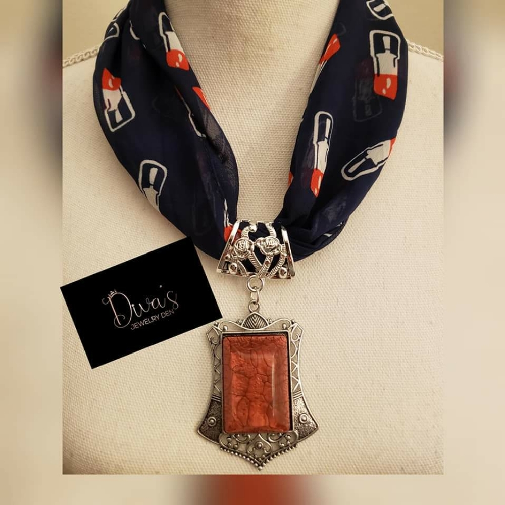 Boho lipstick 💄 Scarf Necklace
